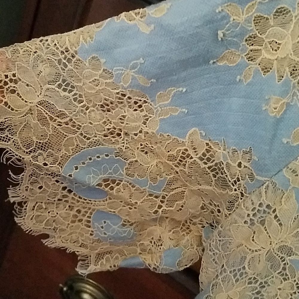 LACE ROMPER - Picture 2 of 3